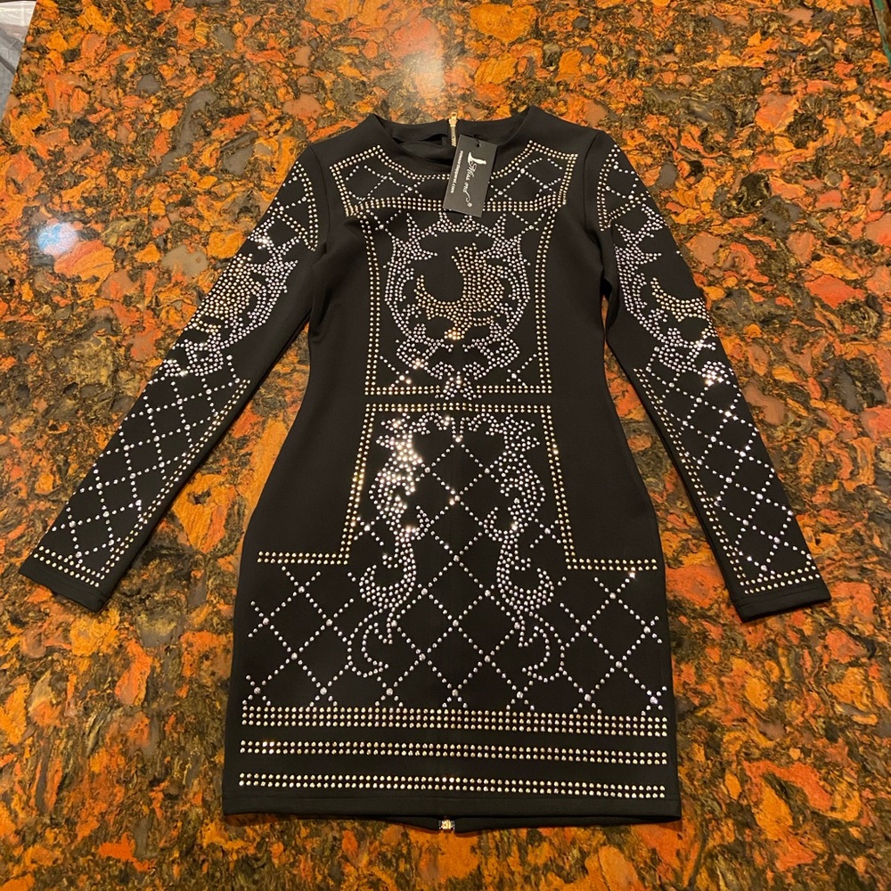Women’s apparel